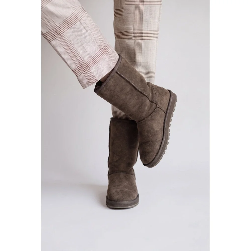 Skechers Australia Womens Tall Suede Boots Chocolate Brown Shearling Style 8 1/2